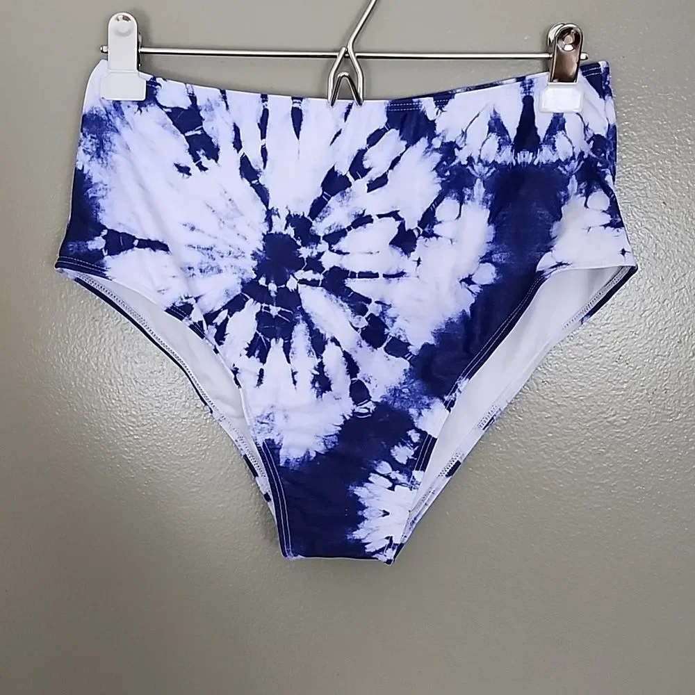 NWOT Two Piece Tie Dye Bikini Size‎ 1XL
